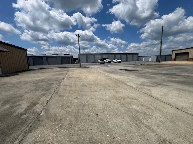 box self storage facility images